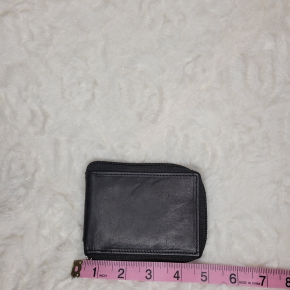 Men Bifold Black Wallet with Flap - Picture 5 of 5